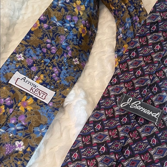 Floral and Geometric Patterned Ties like new - Picture 4 of 4